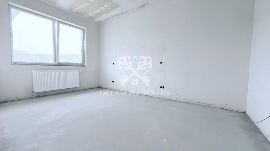 Duplex cu 5 camere cu Canalizare în Dezmir