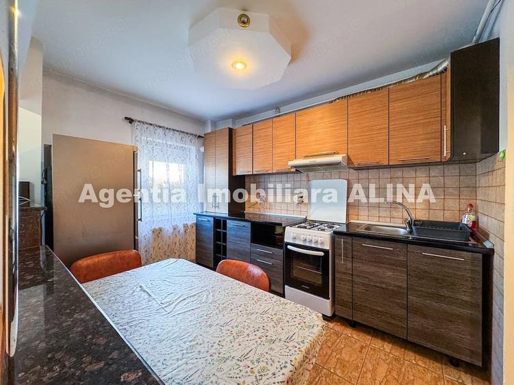 Garsonieră decomandată în Decebal