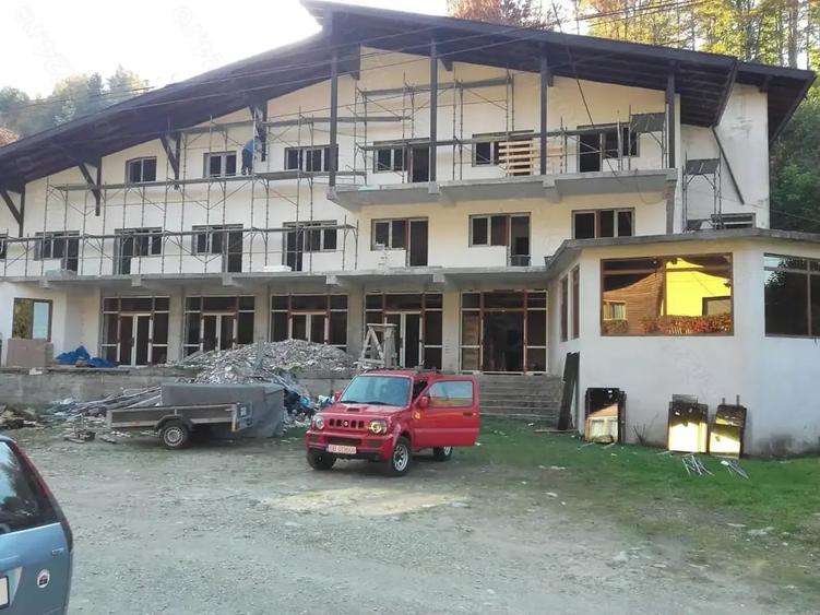 Spațiu comercial, de 1,500 mp, în Central