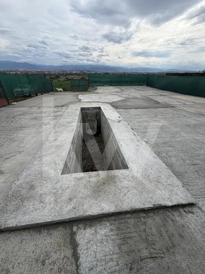 Spațiu comercial, în Gușterița