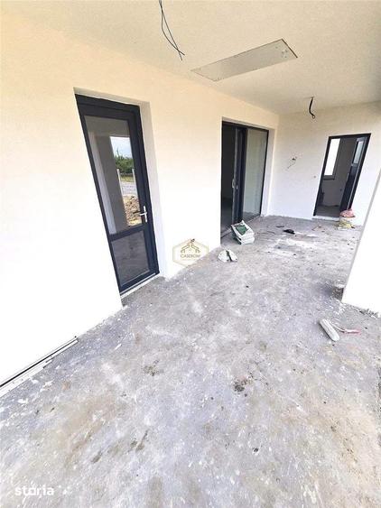 Casă cu 4 camere cu Teren 714 Mp în Burdea