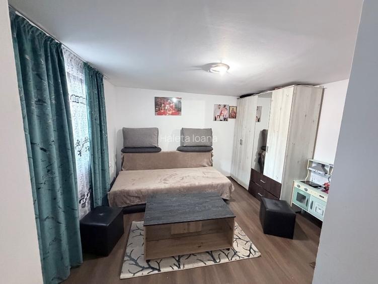 Casă de vânzare în Comuna Strunga
