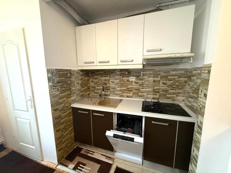 Apartament cu 3 camere decomandat, mobilat în Unirii