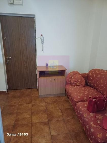 Apartament cu 2 camere semidecomandat în Uverturii