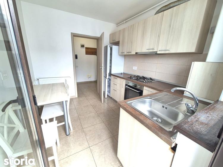 Apartament cu 2 camere, mobilat în Central