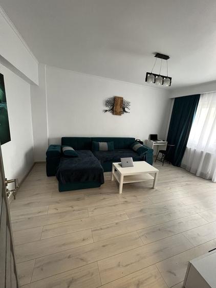 Apartament cu 2 camere decomandat în Ostroveni