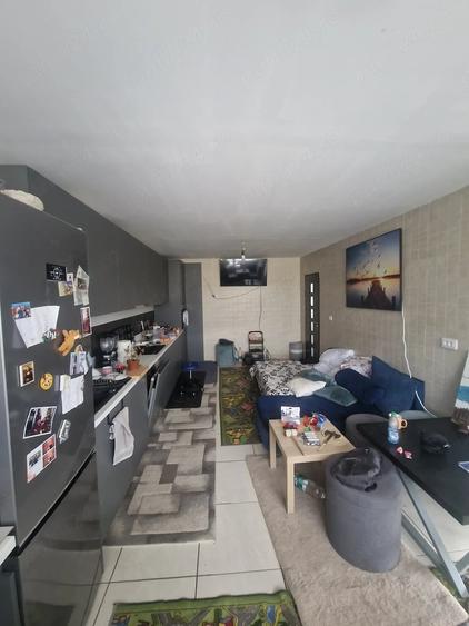 Casă cu 4 camere cu Teren 1723 Mp în Boldești