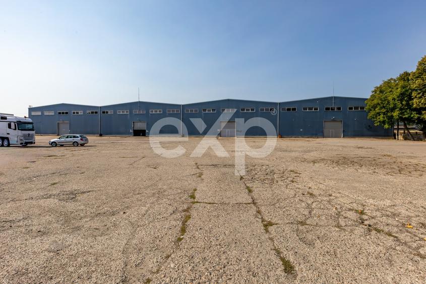 Spațiu industrial, de 4,400 mp, în Mărgineni