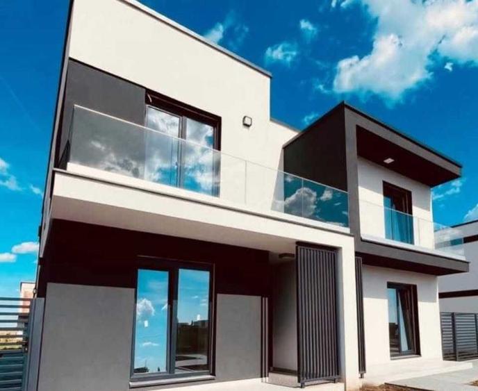 Casă cu 4 camere în Covaci