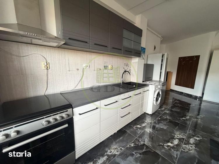 Apartament cu 4 camere, mobilat în Bartolomeu