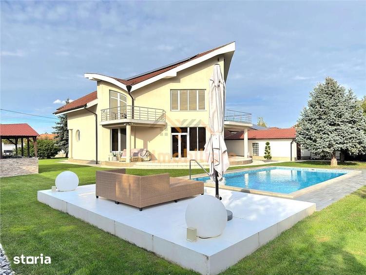 Casă cu 6 camere cu Teren 1178 Mp în Sânmartin