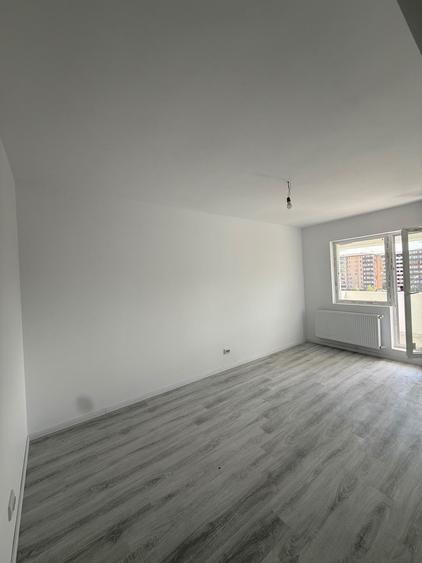 Apartament cu 2 camere decomandat în Militari