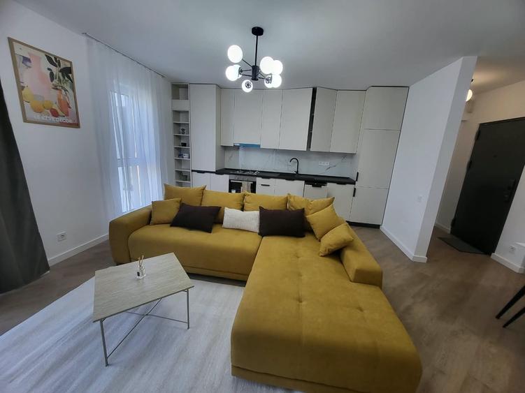 Apartament cu 2 camere semidecomandat în Florești