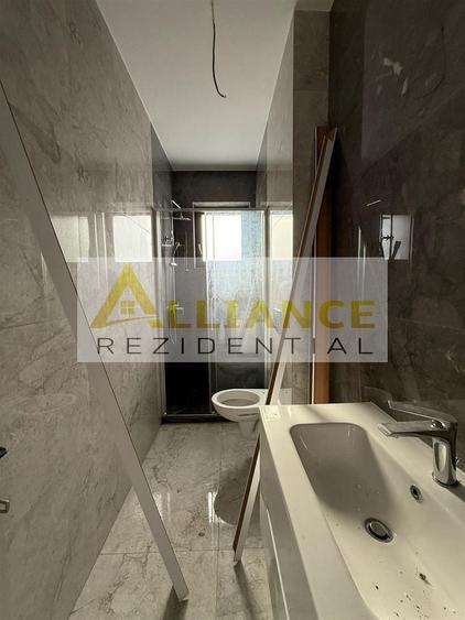 Apartament cu 3 camere decomandat în Berceni