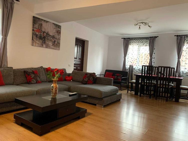 Casă cu 4 camere cu Teren 1300 Mp în Sânpetru