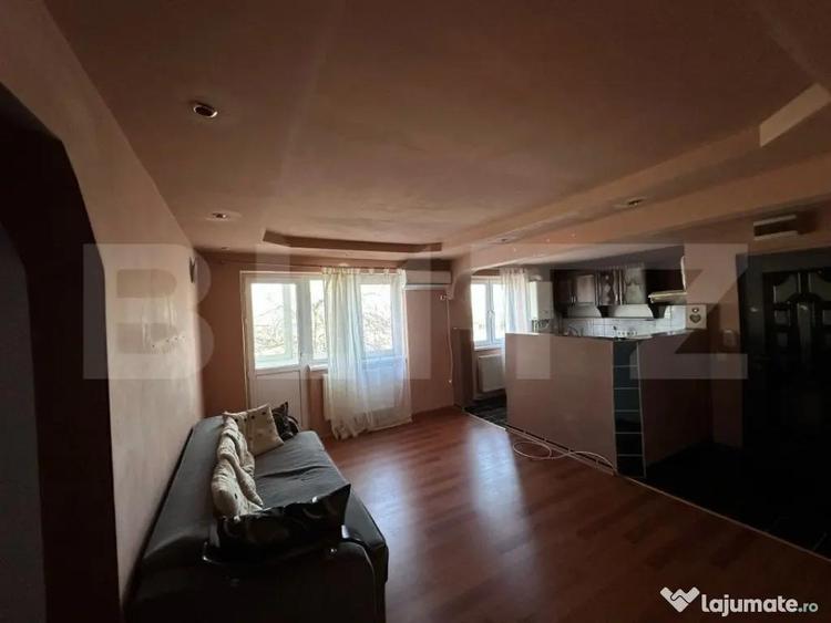 Apartament cu 2 camere semidecomandat în Zamfirescu