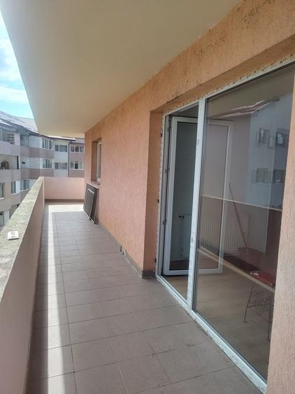 Apartament cu 2 camere semidecomandat în Dosu Bricii