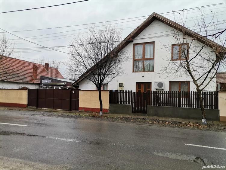 Casă cu 6 camere în Central
