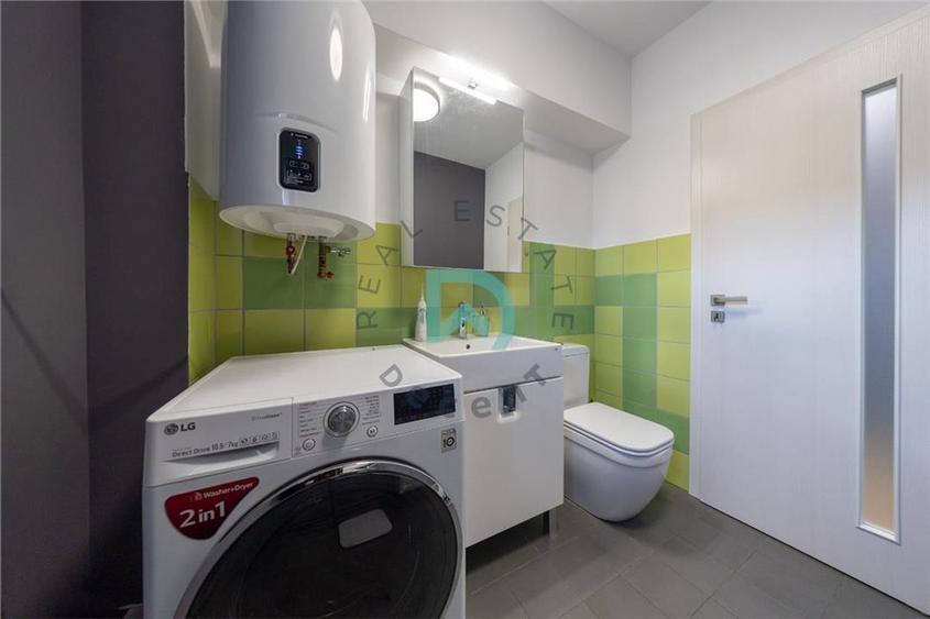 Apartament cu 4 camere decomandat în Răcădău