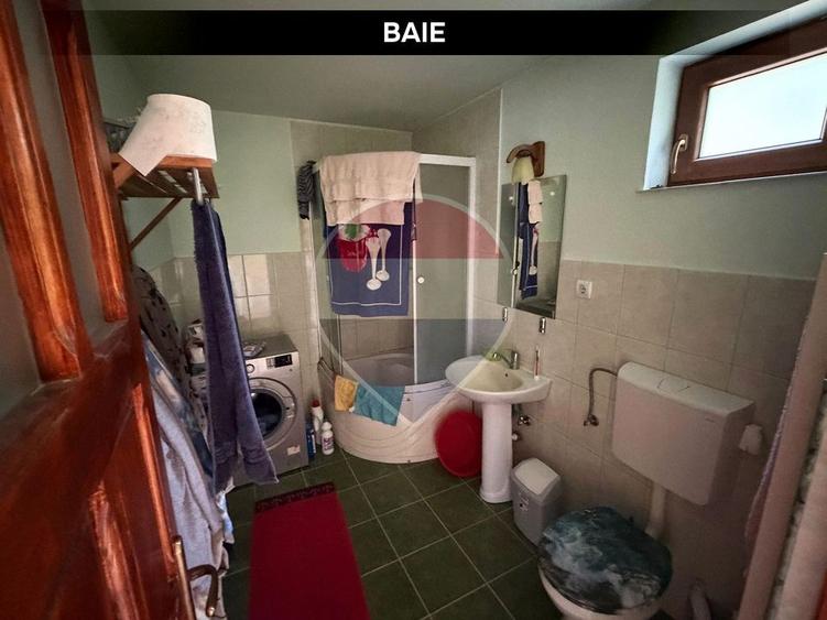 Casă individuală cu 3 camere cu Teren 1594 Mp în Valea Borcutului