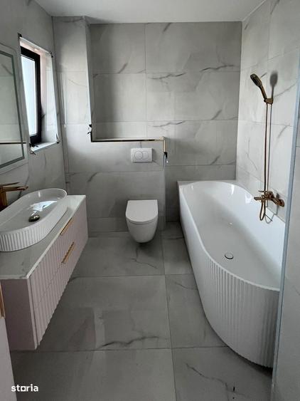 Casă cu 4 camere în Vidra