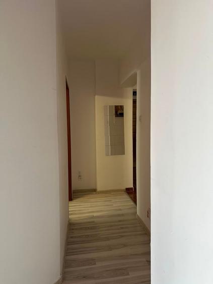 Apartament cu 2 camere decomandat în Centru Civic