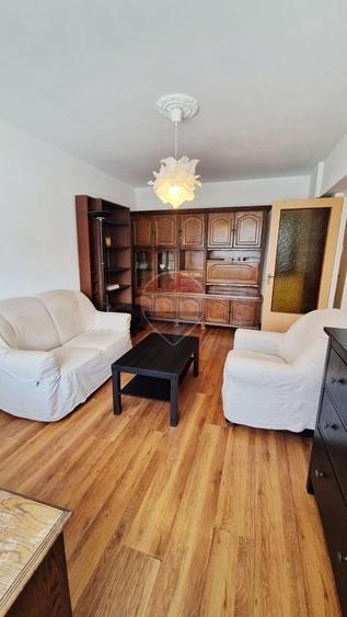 Apartament cu 2 camere decomandat, mobilat în Banu Manta