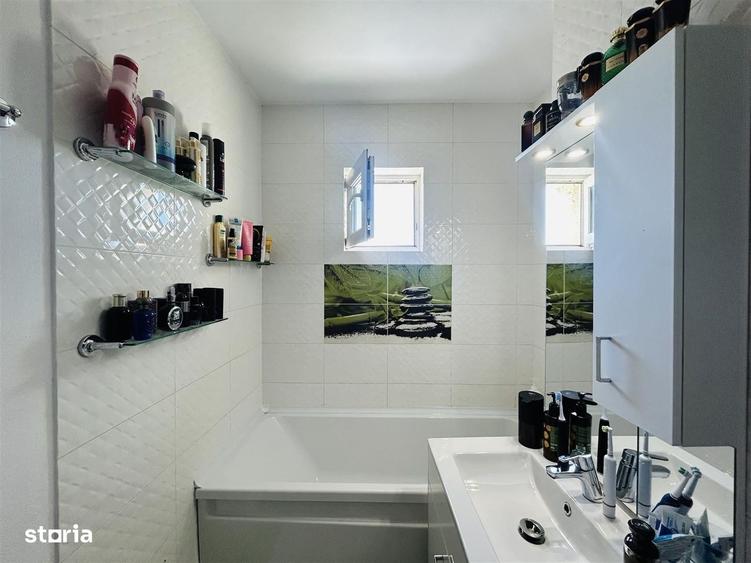 Apartament cu 3 camere în Turnișor