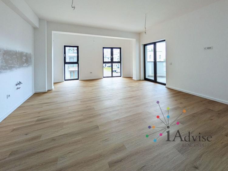 Apartament cu 2 camere decomandat, mobilat în Tractorul
