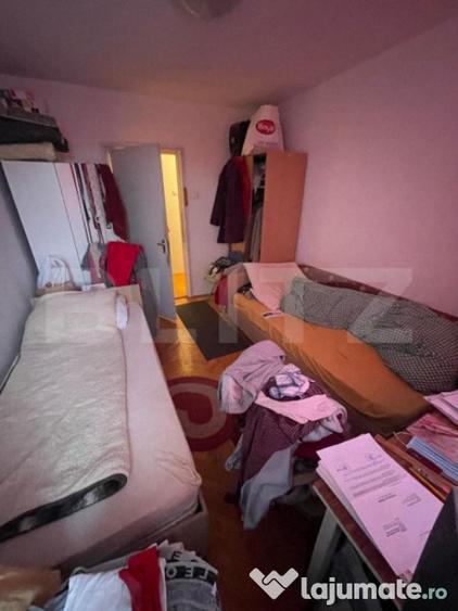 Apartament cu 3 camere decomandat în Libertății