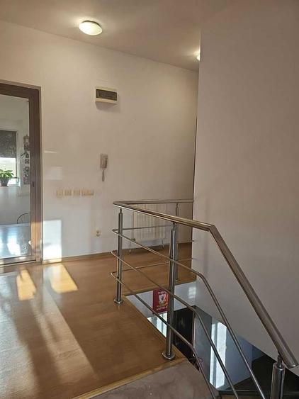 Apartament cu 4 camere decomandat în Dristor