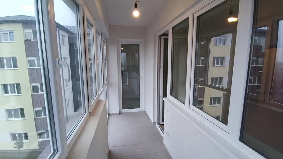 Apartament cu 2 camere decomandat în Calea Moldovei