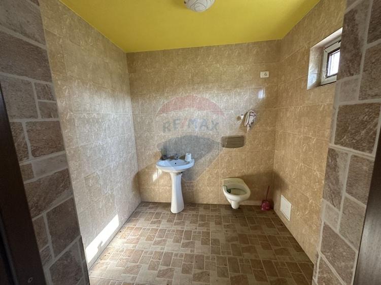 Casă individuală cu 4 camere cu Canalizare în Dragosloveni (Dumbrăveni)