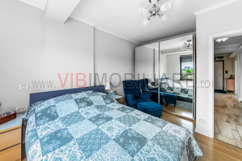 Apartament cu 5 camere decomandat, mobilat în Dămăroaia