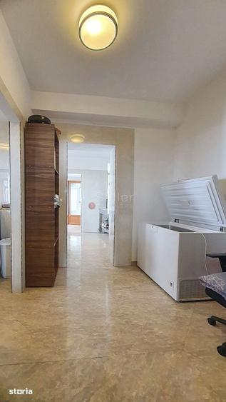 Spațiu comercial, de 590 mp, în Bartolomeu