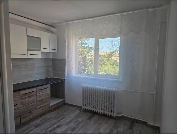Garsonieră semidecomandată în Rogerius