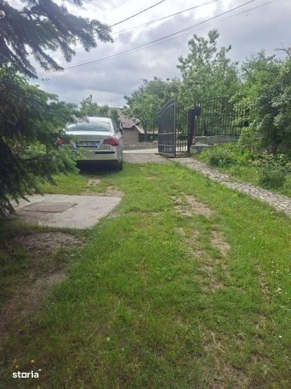 Casă cu 4 camere în Moara