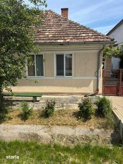 Casă cu 4 camere cu Teren 81 Mp în Libertății