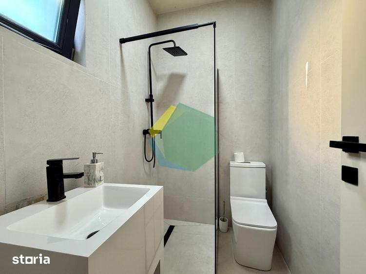 Casă cu 3 camere cu Teren 850 Mp în Central