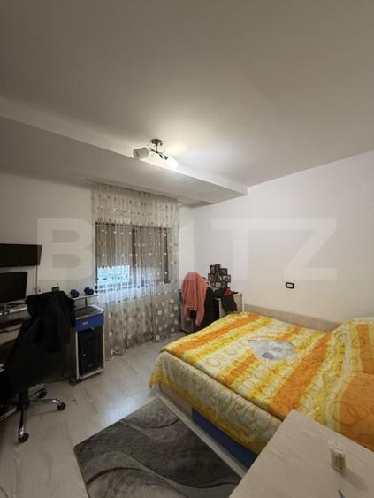 Apartament cu 3 camere decomandat, mobilat în Calea Severinului