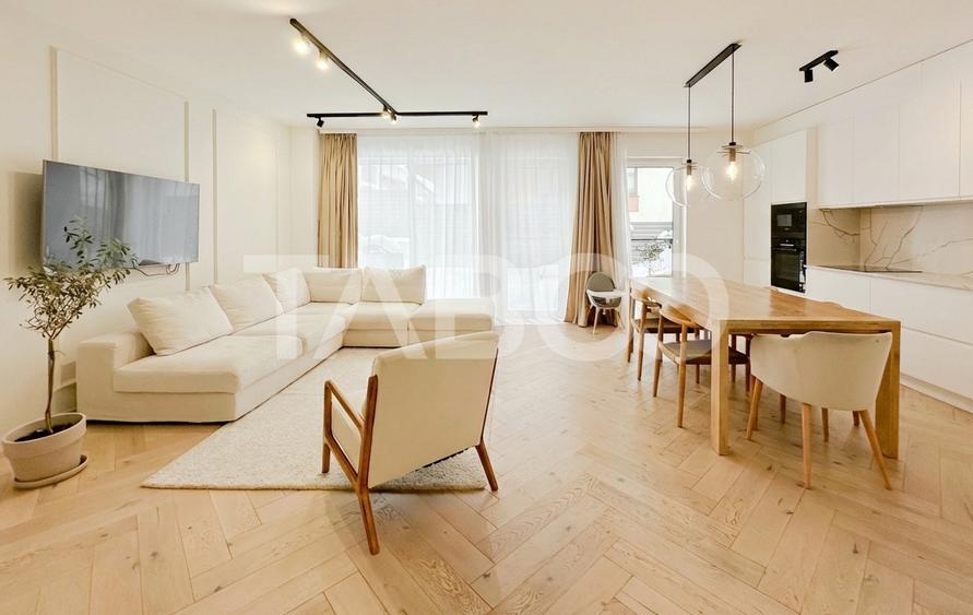 Apartament cu 4 camere semidecomandat, mobilat în Borhanci