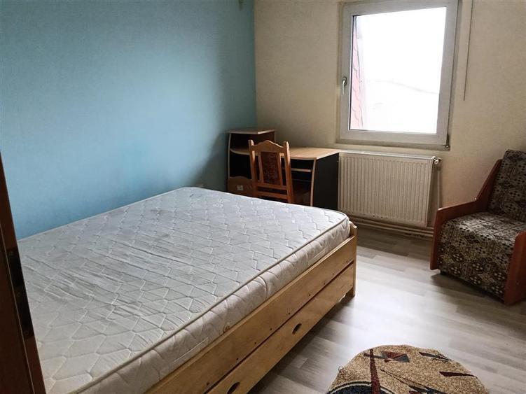 Apartament cu 2 camere decomandat, mobilat în Metalurgie