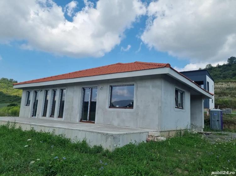 Casă cu 3 camere cu Teren 620 Mp în Livezeni