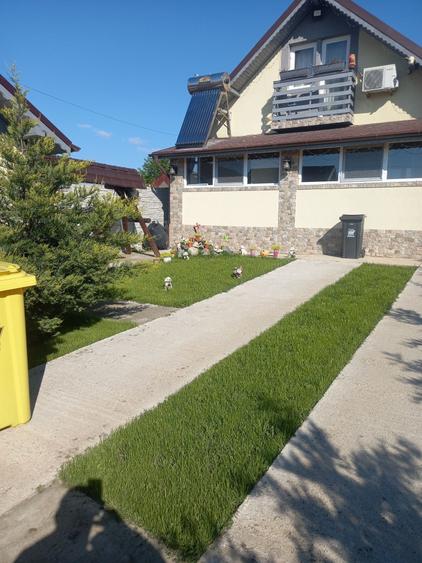 Casă cu 4 camere în Central