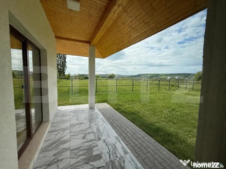 Casă cu 4 camere cu Teren 750 Mp în Jucu