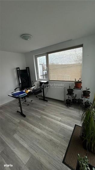 Casă cu 4 camere cu Teren 500 Mp în Central