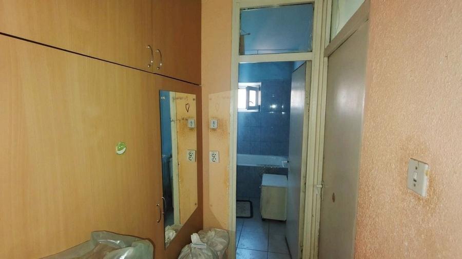 Apartament cu 4 camere decomandat în Dâmbul Rotund
