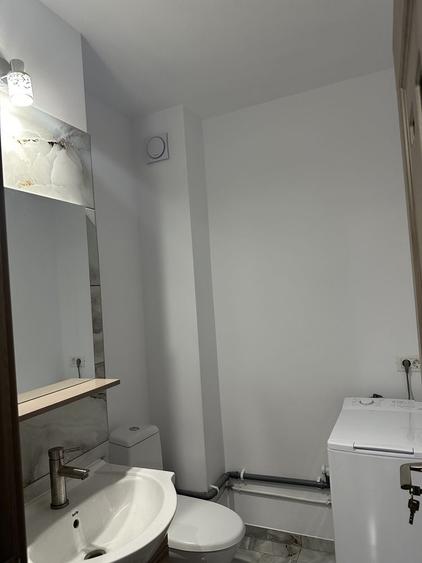 Apartament cu 3 camere decomandat în Lotus