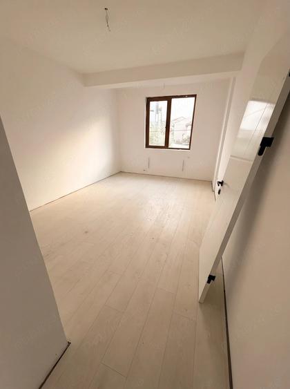 Casă cu 5 camere cu Teren 300 Mp în Chiajna