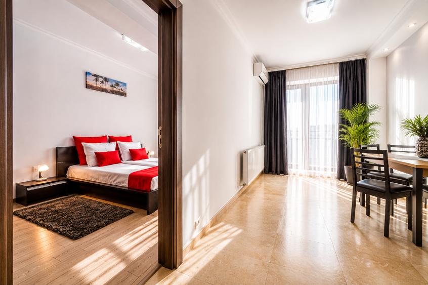 Apartament cu 2 camere, mobilat în Central
